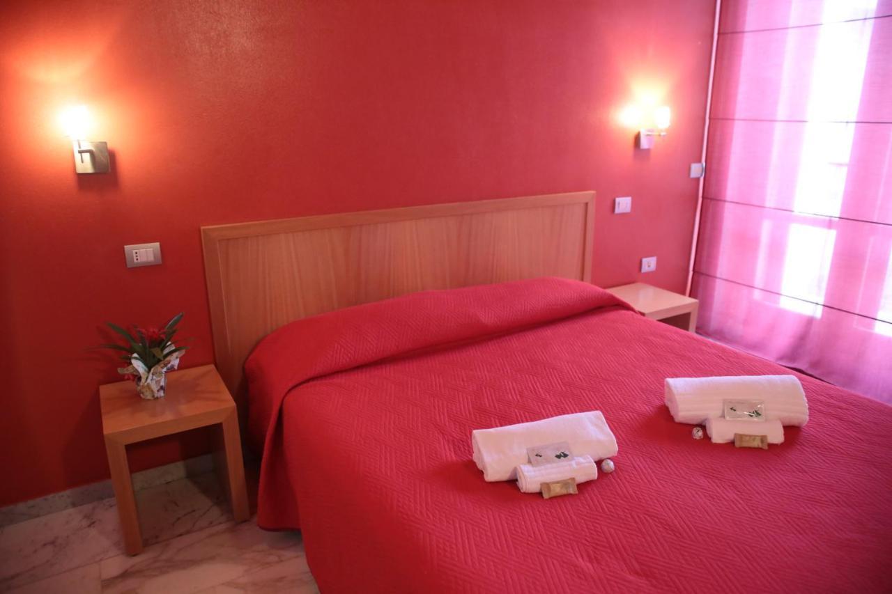 Hotel I Colori Sant'Antioco Luaran gambar