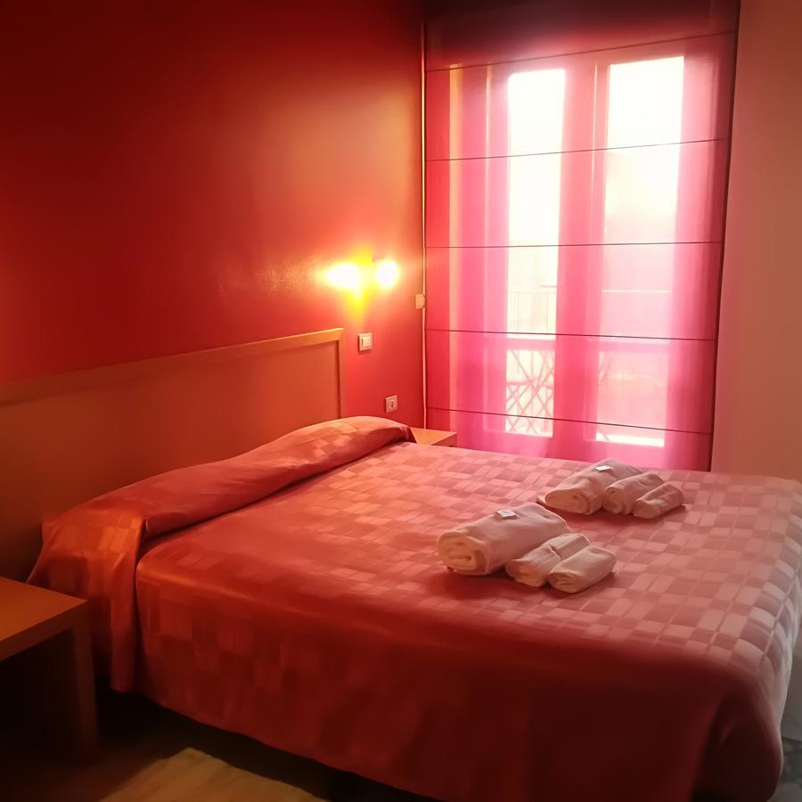 Hotel I Colori Sant'Antioco Luaran gambar
